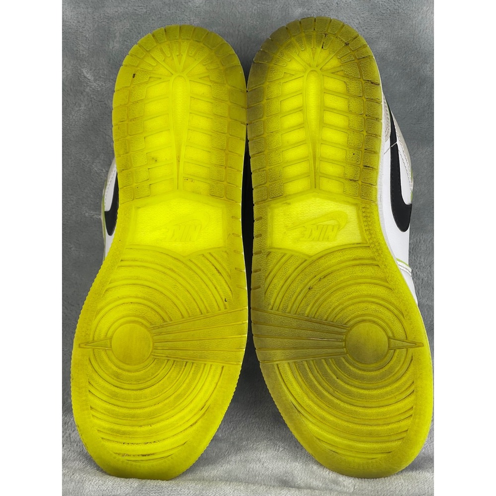 Jordan 1 Low SE Sneakers Youth 5Y White Electric Green Fair DV1324-117 Low Top - Picture 8 of 8